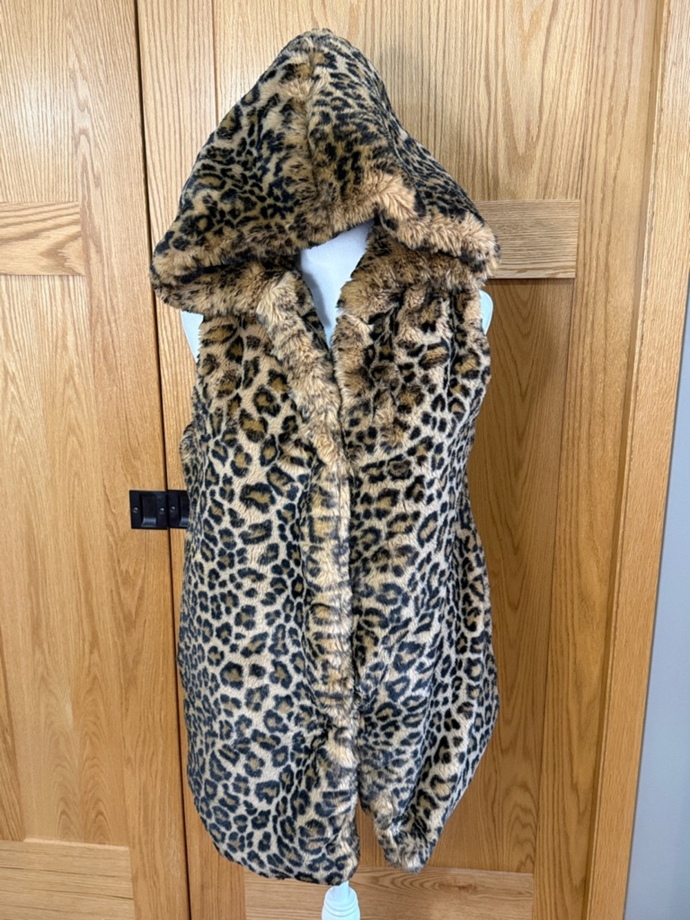 Carmen Marc Valvo Leopard Faux Fur Hooded Vest - Tan & Black